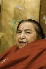 Shri Mataji 03